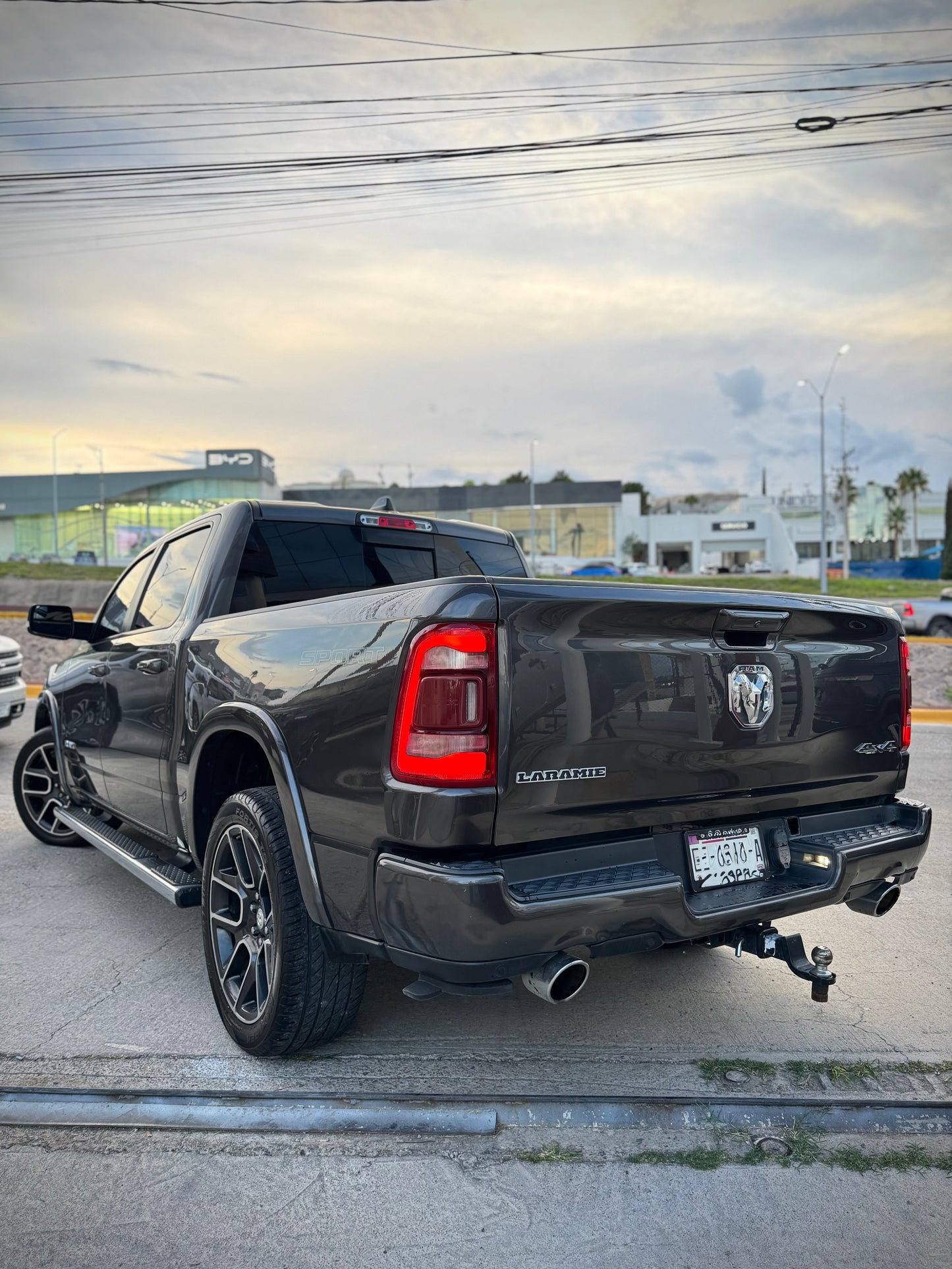 2020 RAM LARAMIE SPORT