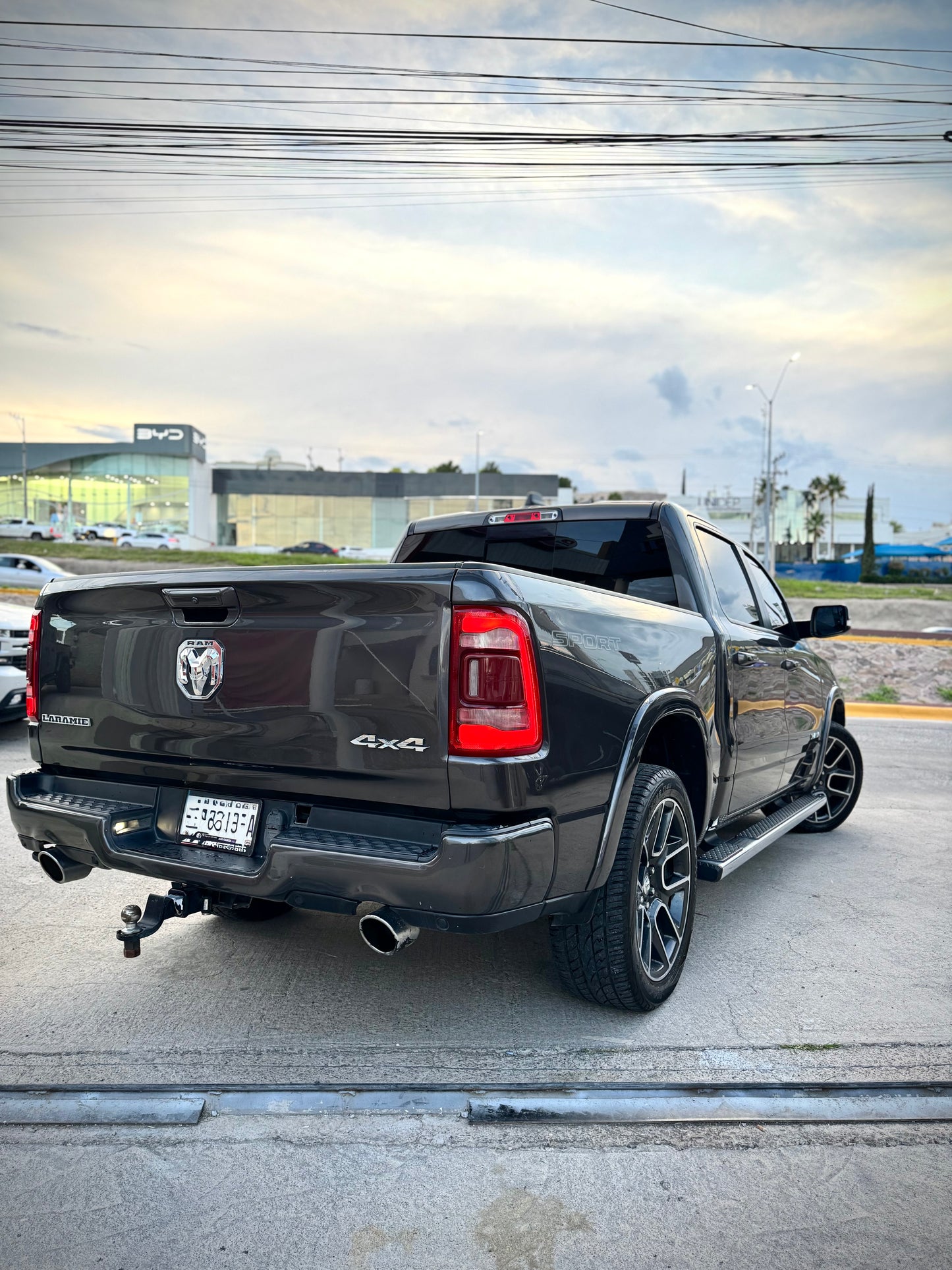2020 RAM LARAMIE SPORT