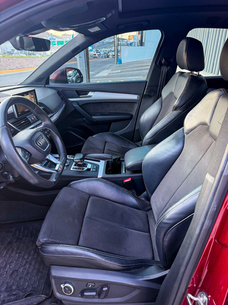 AUDI Q5 SLINE