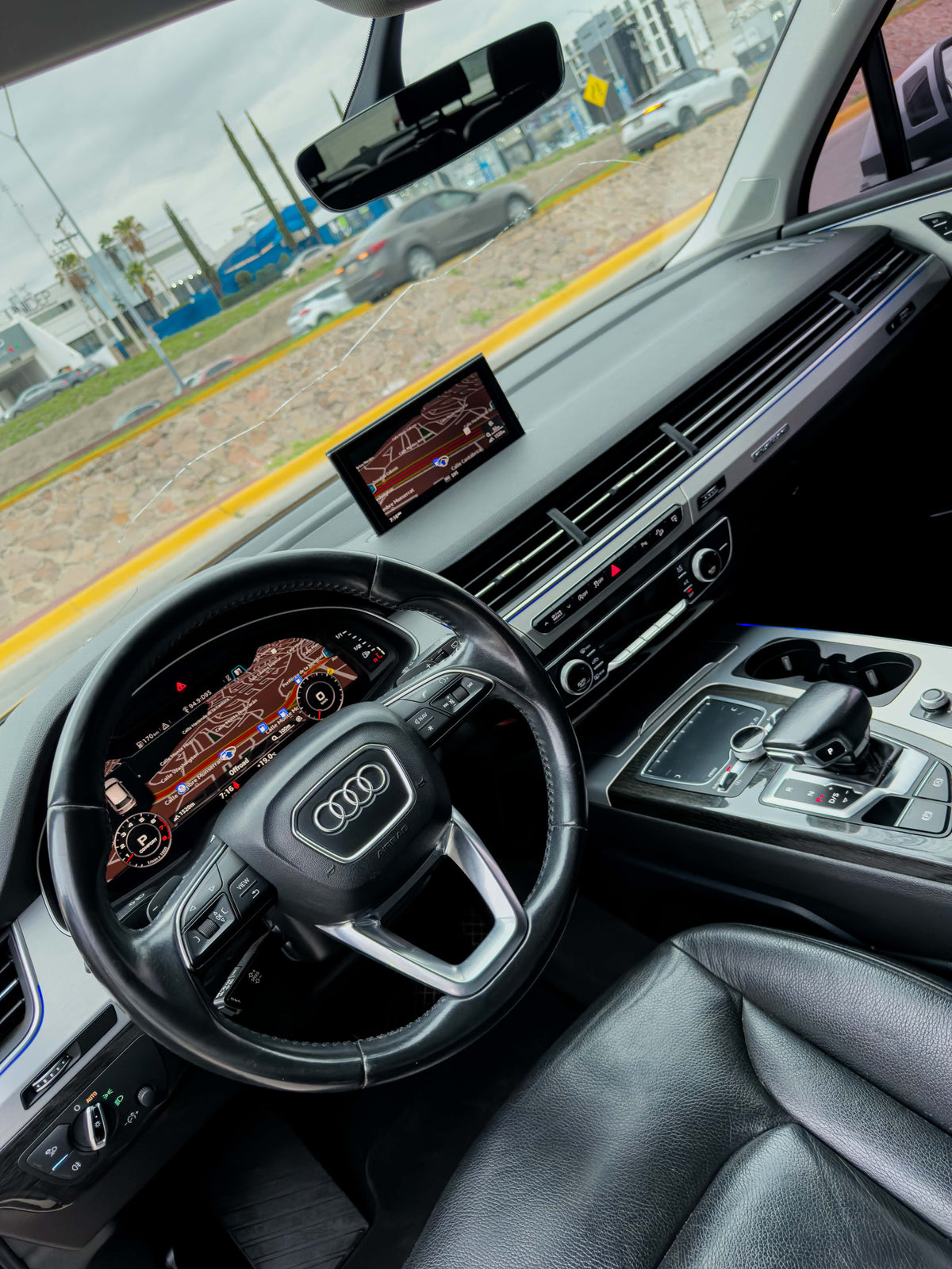AUDI Q7 ELITE
