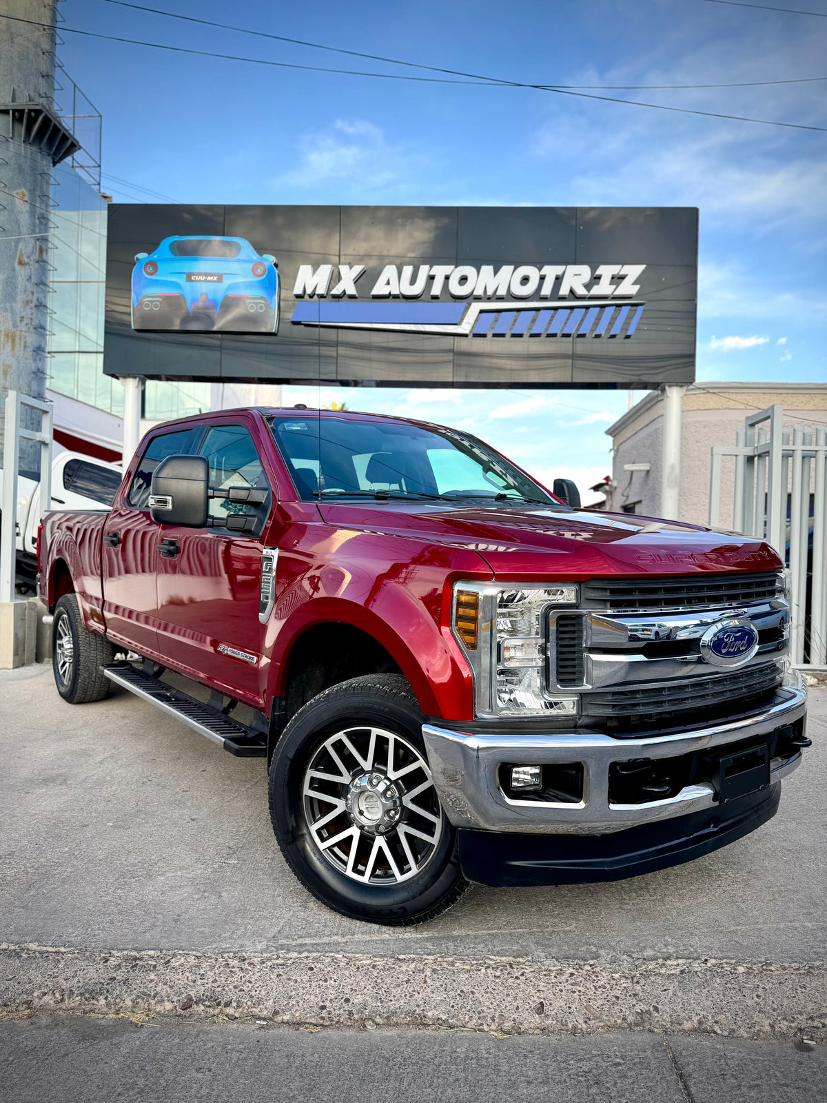 FORD F-250 XLT