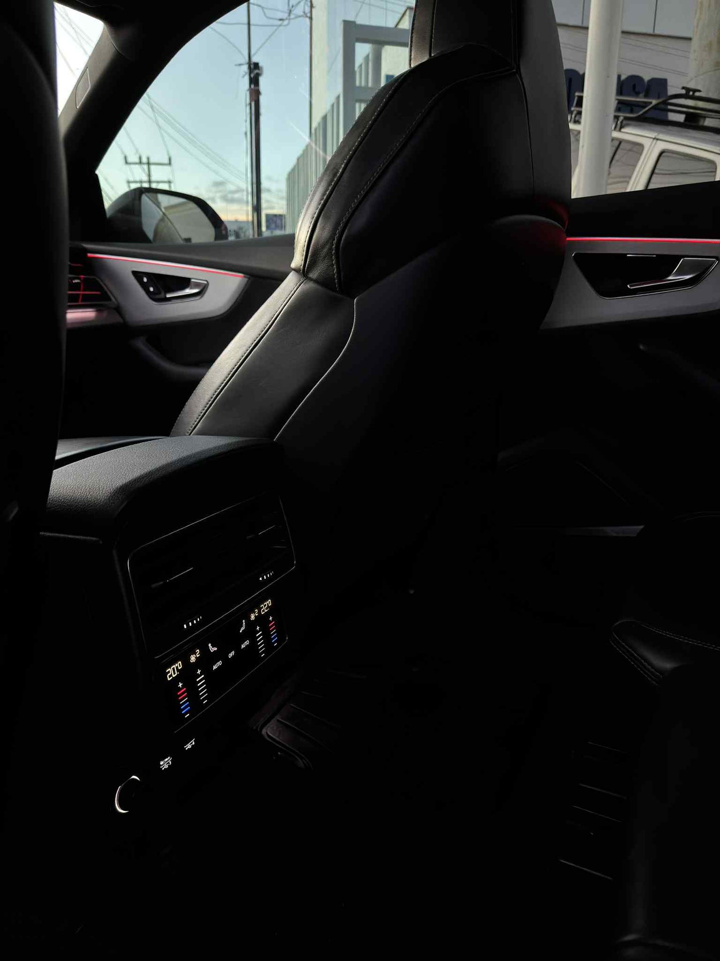 2019 AUDI Q8 SLINE