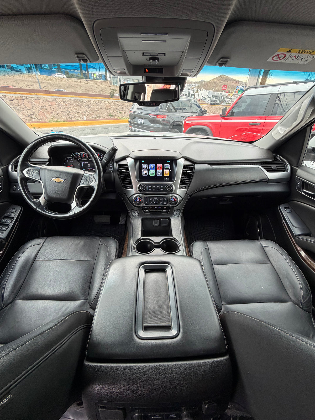 CHEVROLET SUBURBAN LT