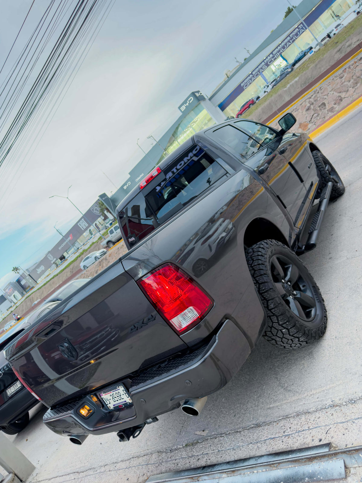 RAM 1500 SPORT 4X4 HEMI