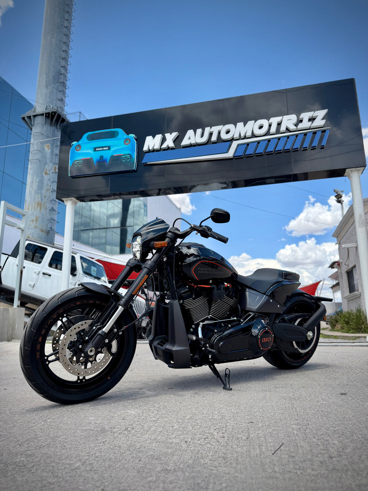 HARLEY DAVIDSON FXDR