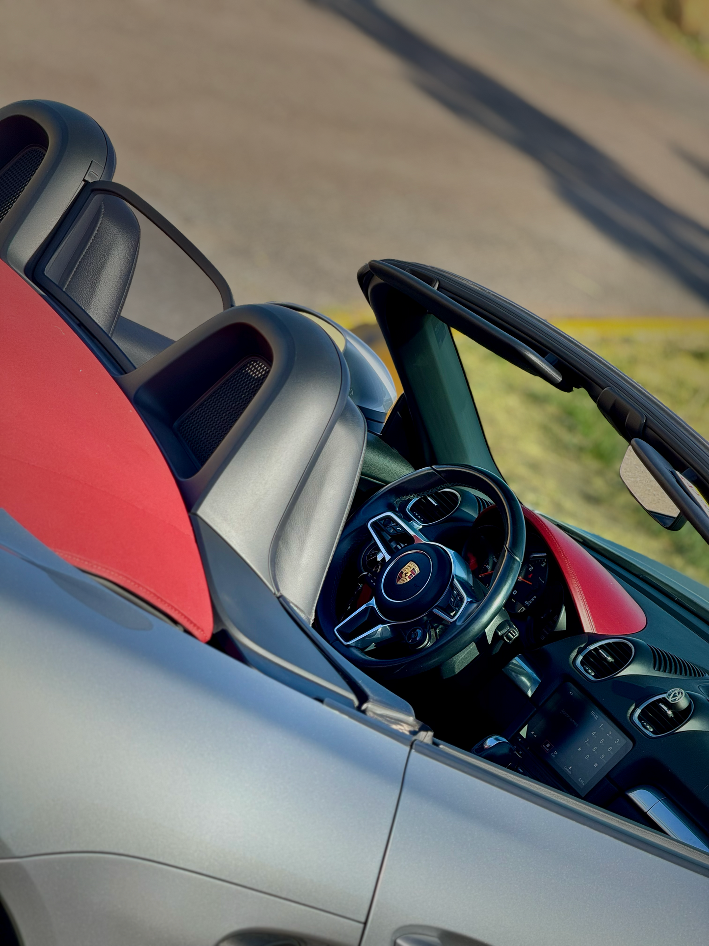 2017 PORSCHE 718