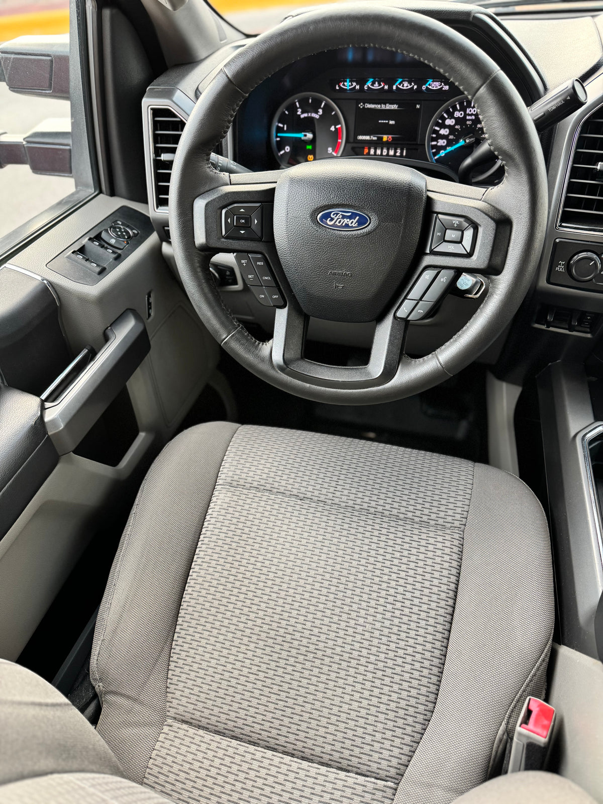 FORD F-250 XLT