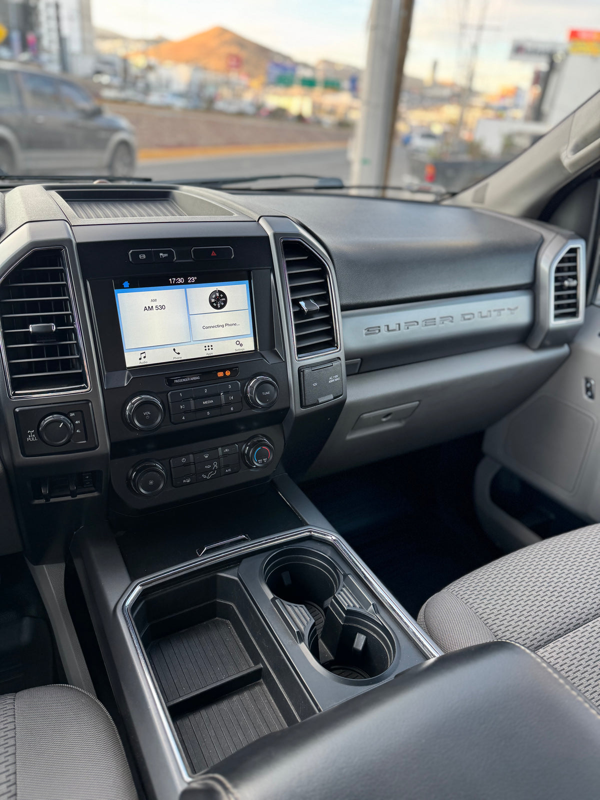 FORD F-250 XLT