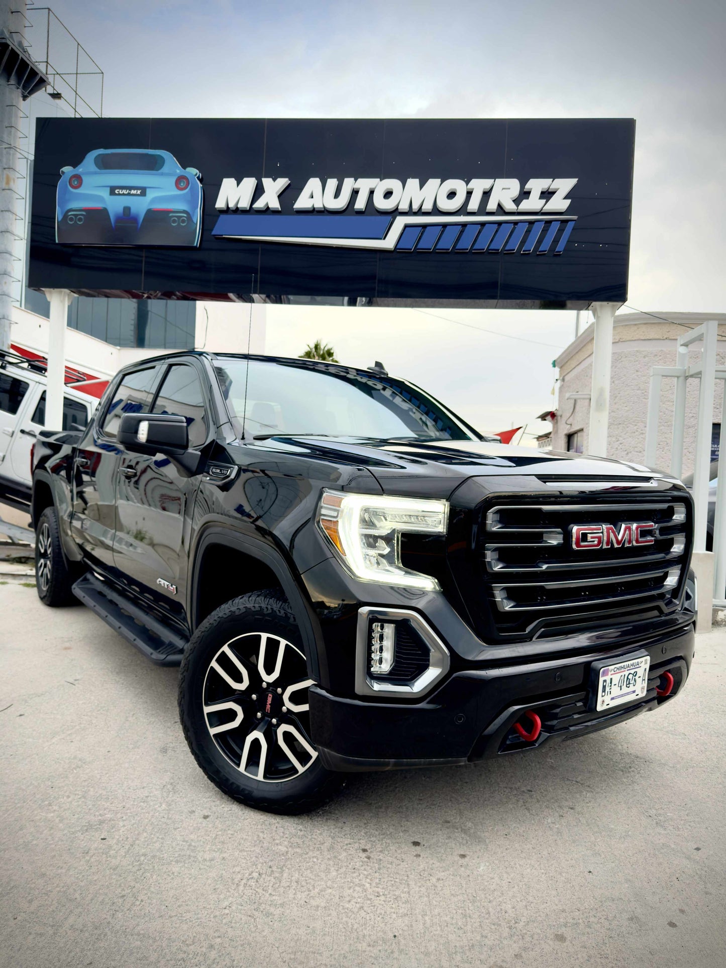 2021 GMC SIERRA AT4 30k KMS