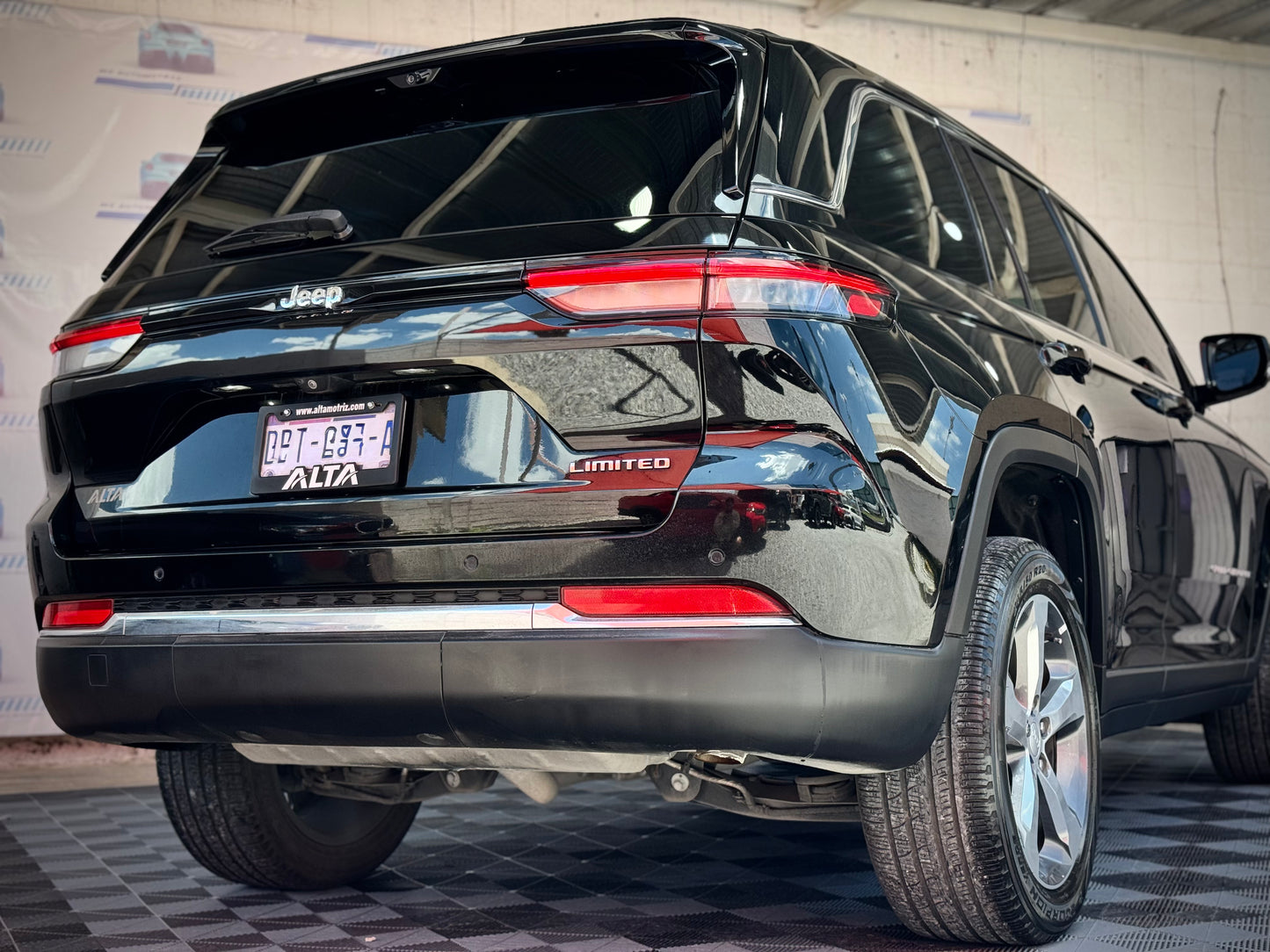 D. 2022 JEEP GRAND CHEROKEE LIMITED