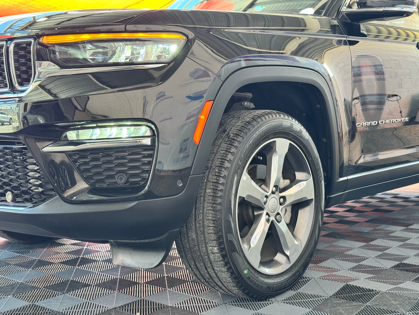 D. 2022 JEEP GRAND CHEROKEE LIMITED