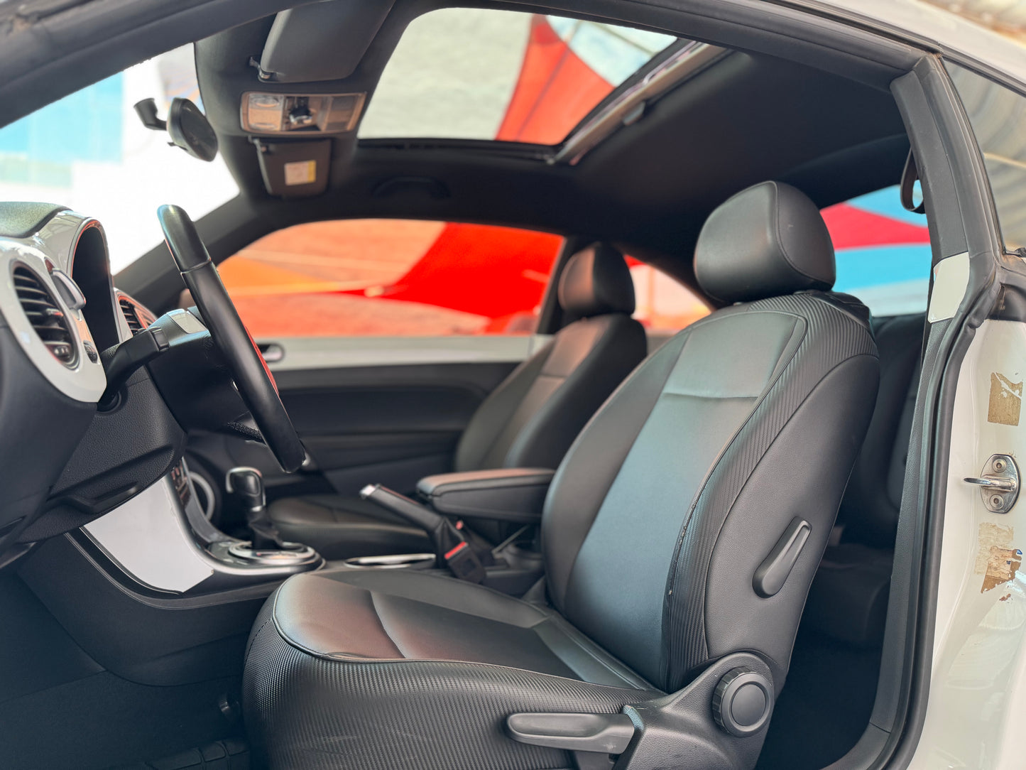 I. 2017 VOLKSWAGEN BEETLE SPORT
