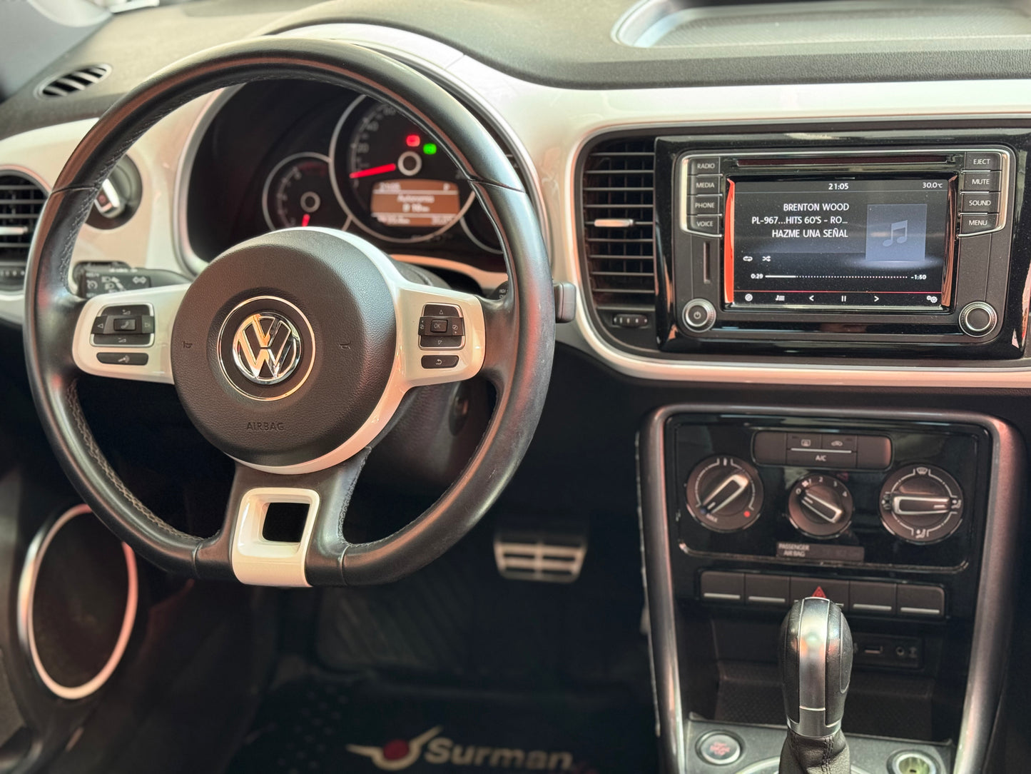 I. 2017 VOLKSWAGEN BEETLE SPORT