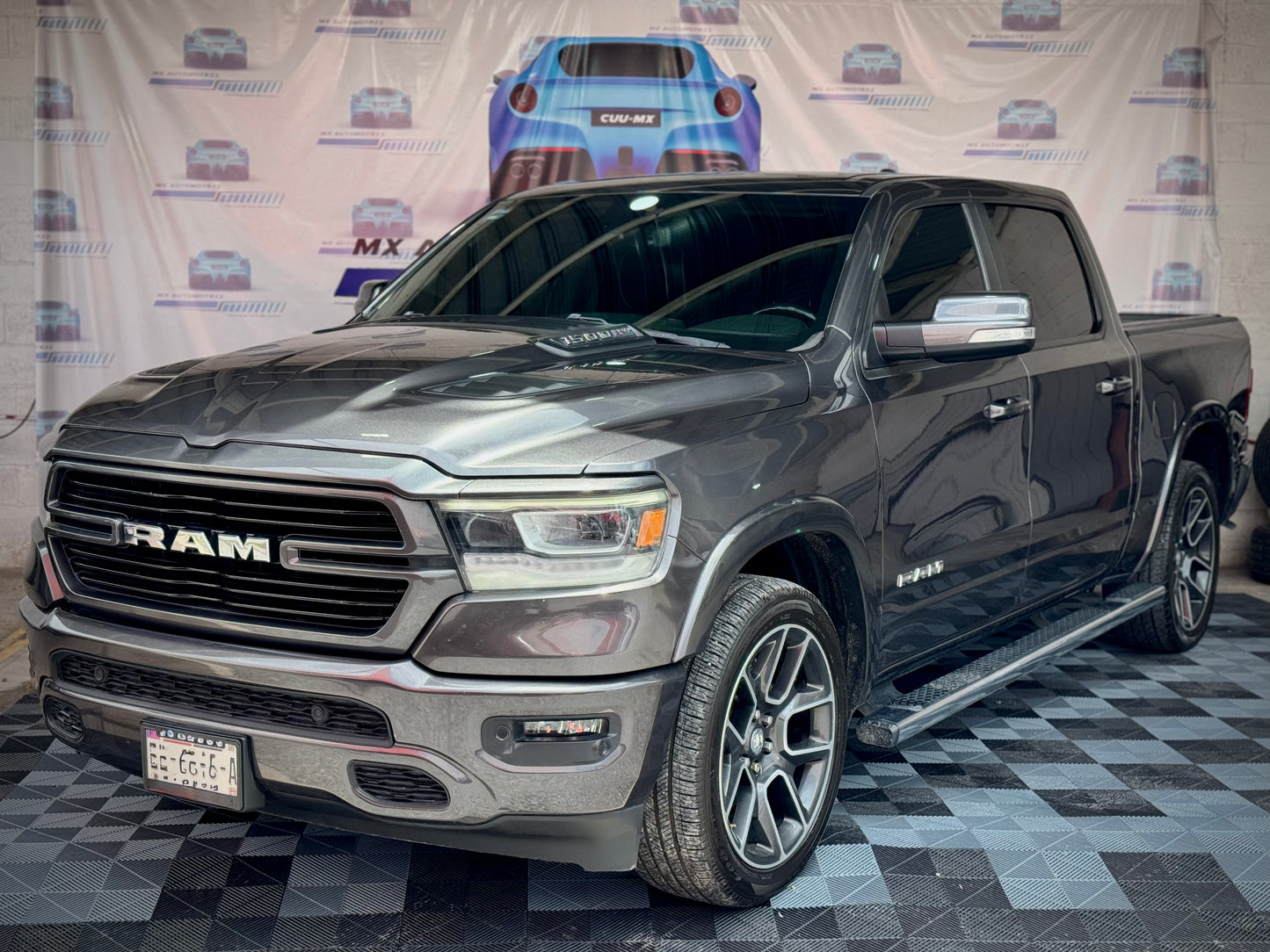F. 2O20 RAM LARAMIE SPORT