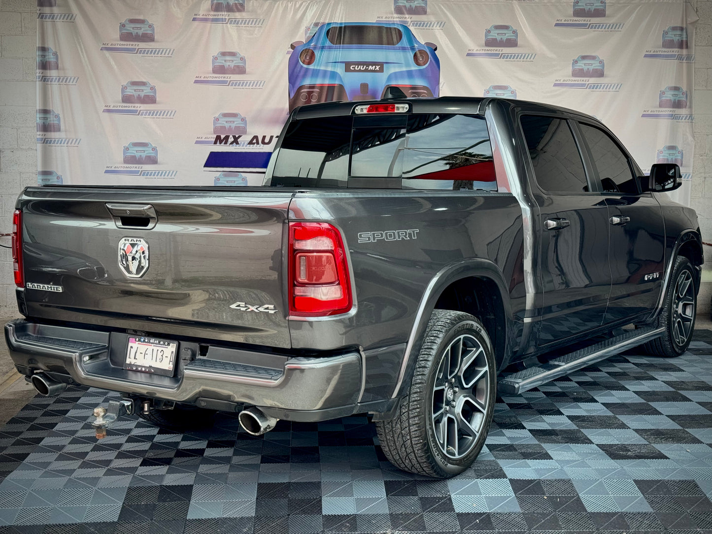F. 2O20 RAM LARAMIE SPORT