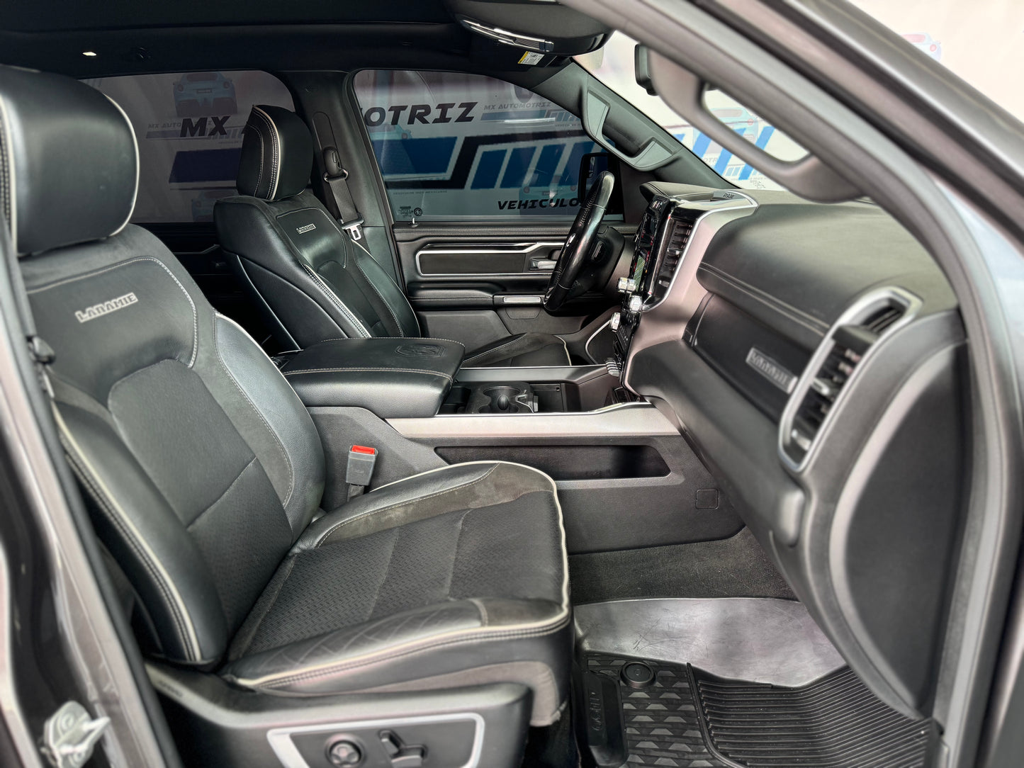 F. 2O20 RAM LARAMIE SPORT