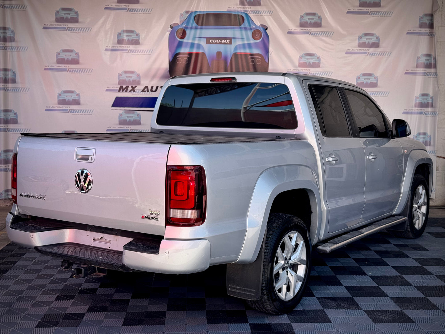 F. 2020 VOLKSWAGEN AMAROK HIGHLINE V6