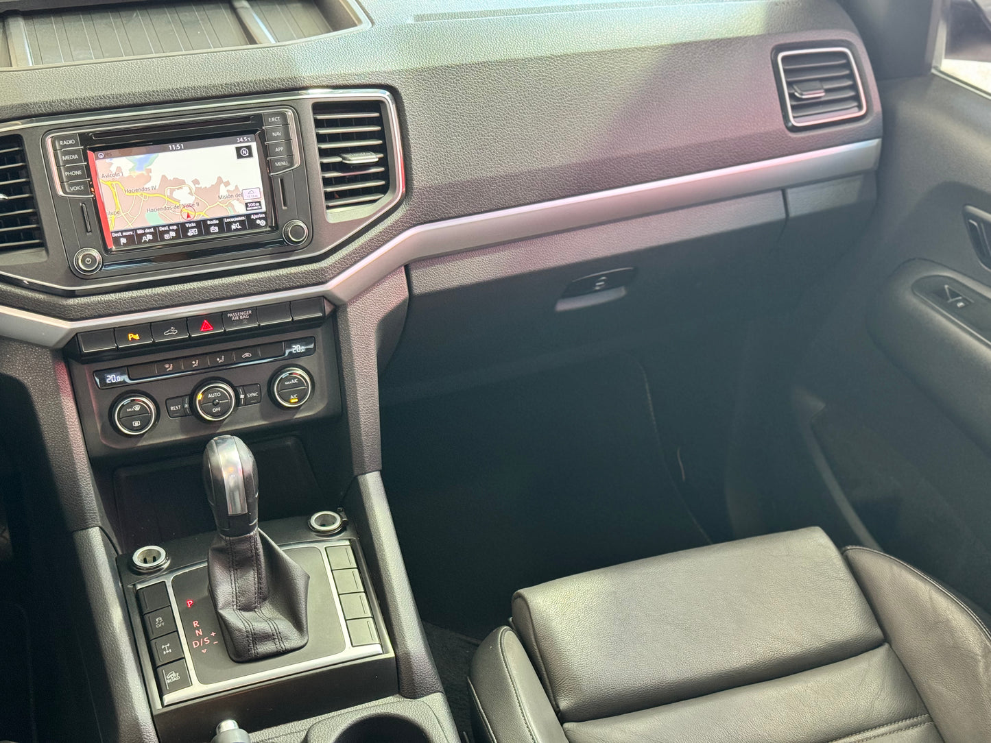 F. 2020 VOLKSWAGEN AMAROK HIGHLINE V6