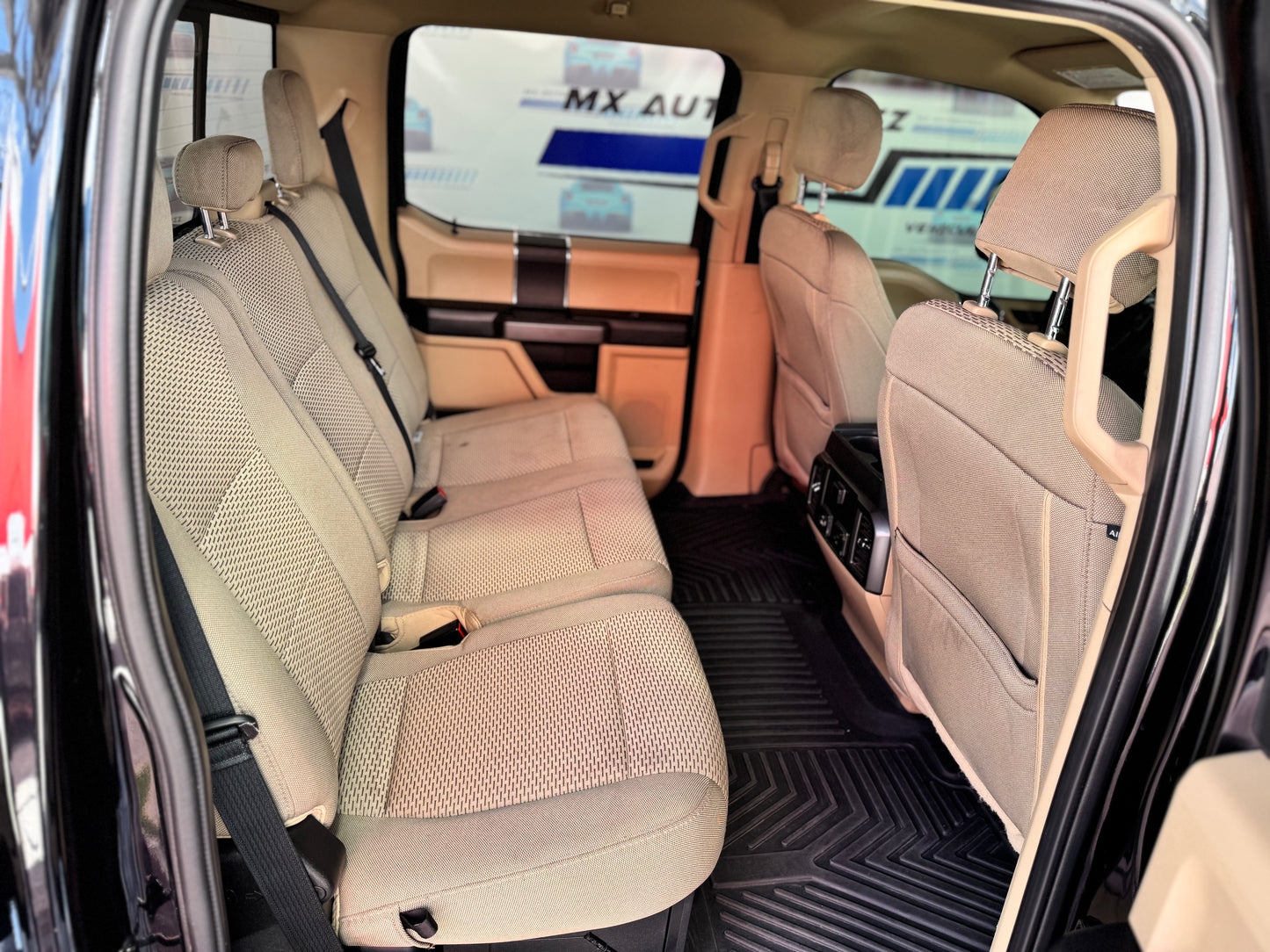 F. 2020 FORD F-250 XLT
