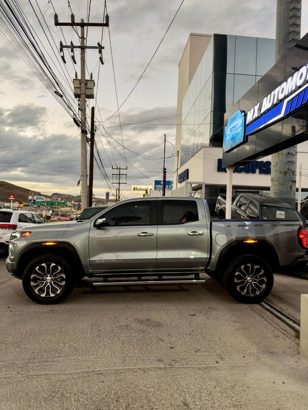 NUEVA GMC CANYON DENALI