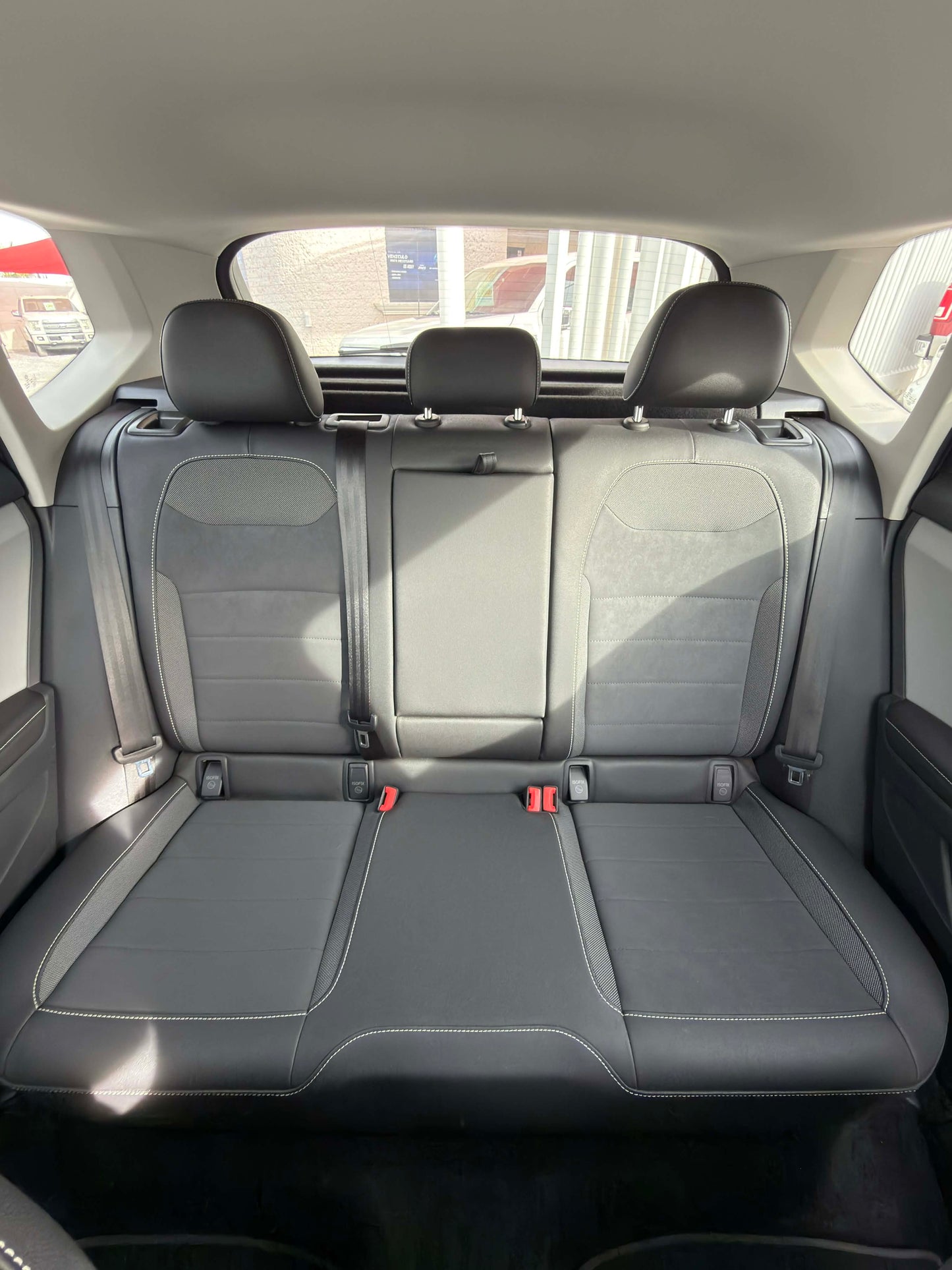 20 24 VOLKSWAGEN TAOS