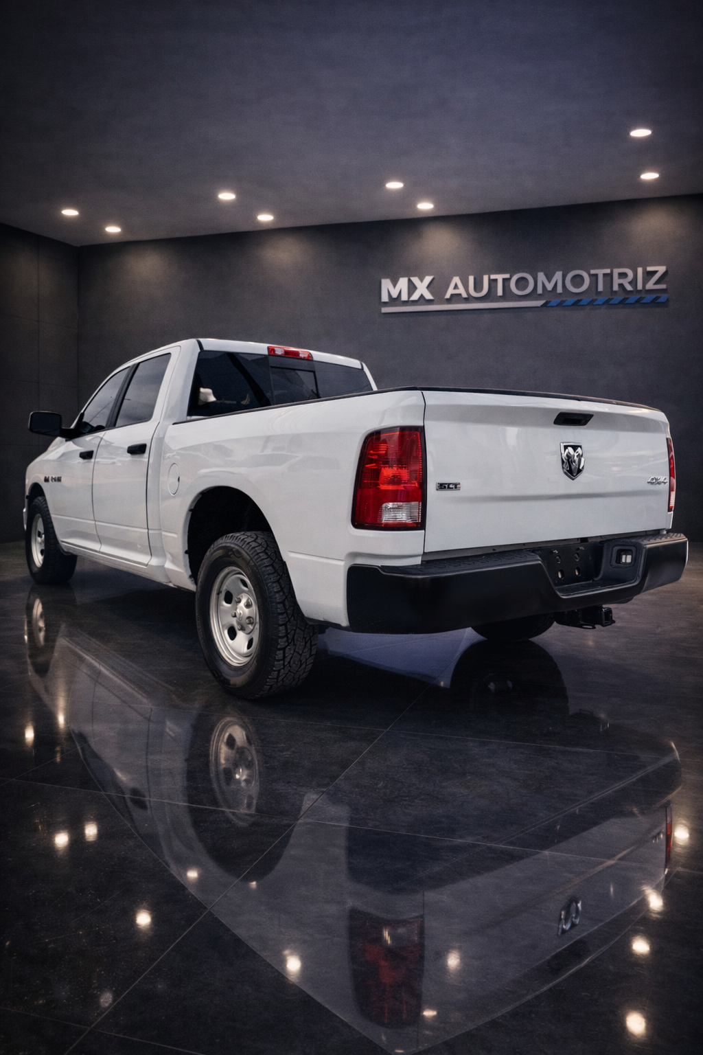 2018 RAM SLT 5.7 4X4