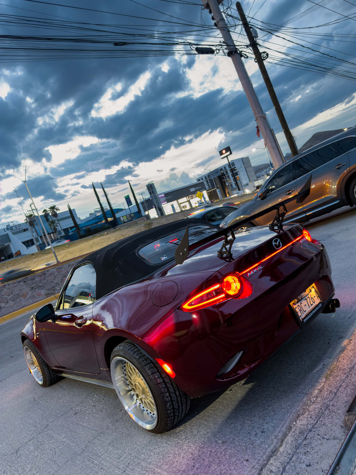2017 MAZDA MX-5 SPORT