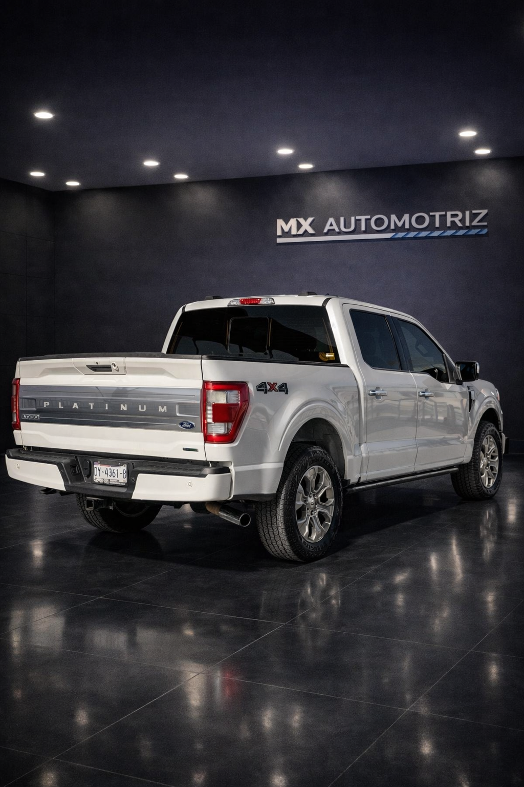 2o21 FORD LOBO PLATINUM