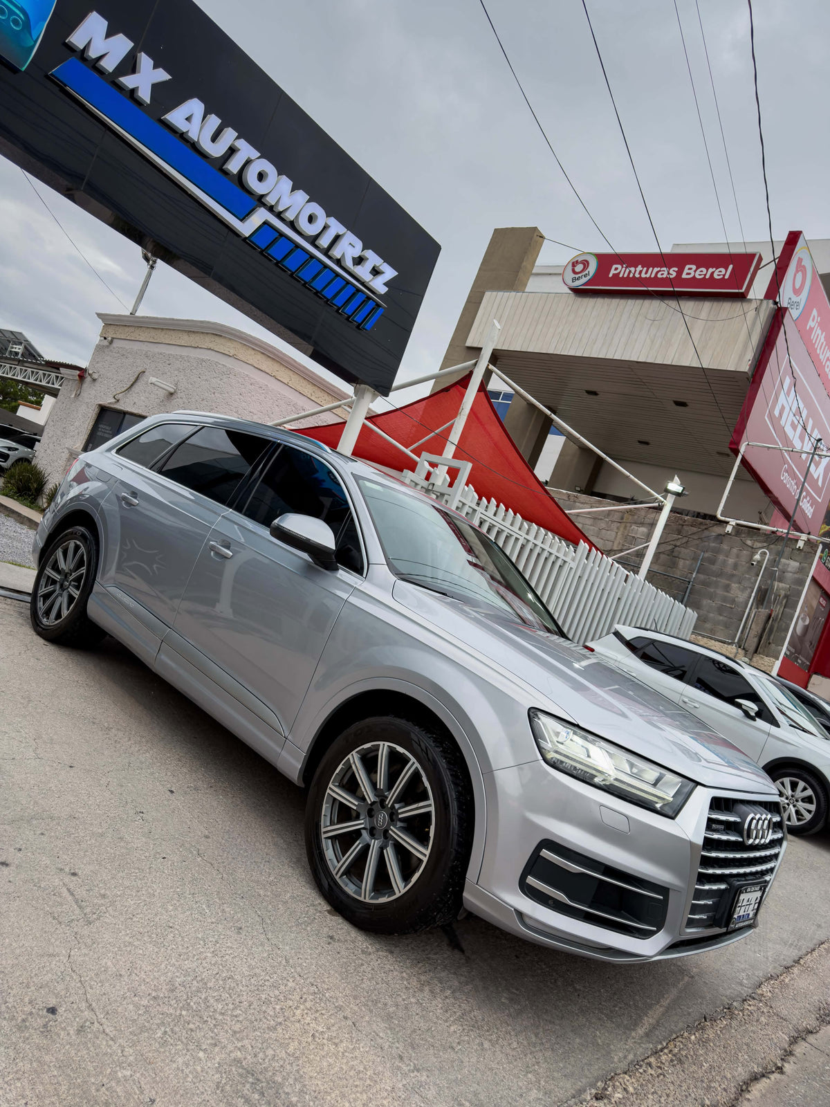AUDI Q7 ELITE