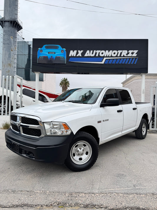 2018 RAM SLT HEMI 4X4