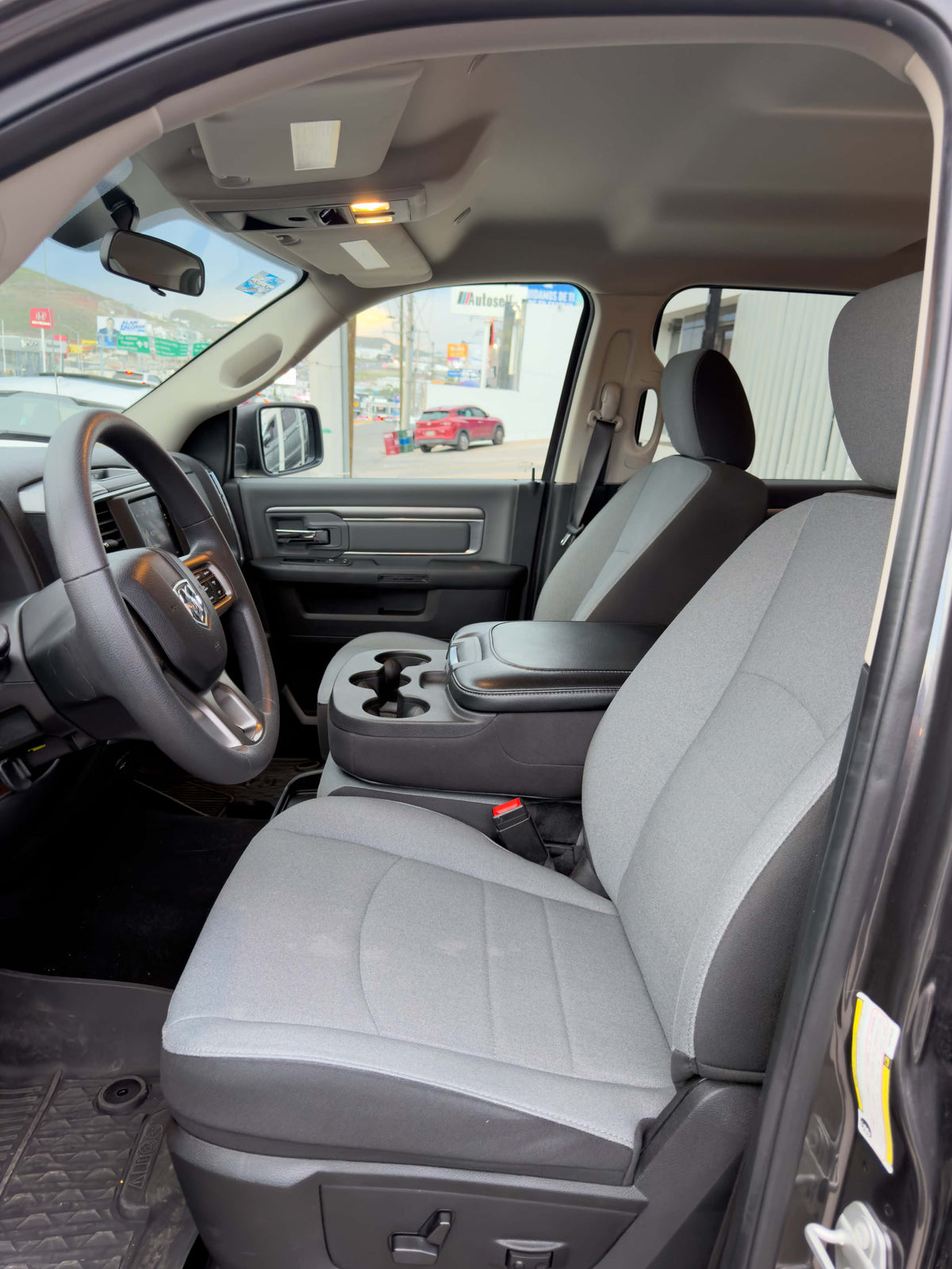 RAM 1500 SPORT 4X4 HEMI