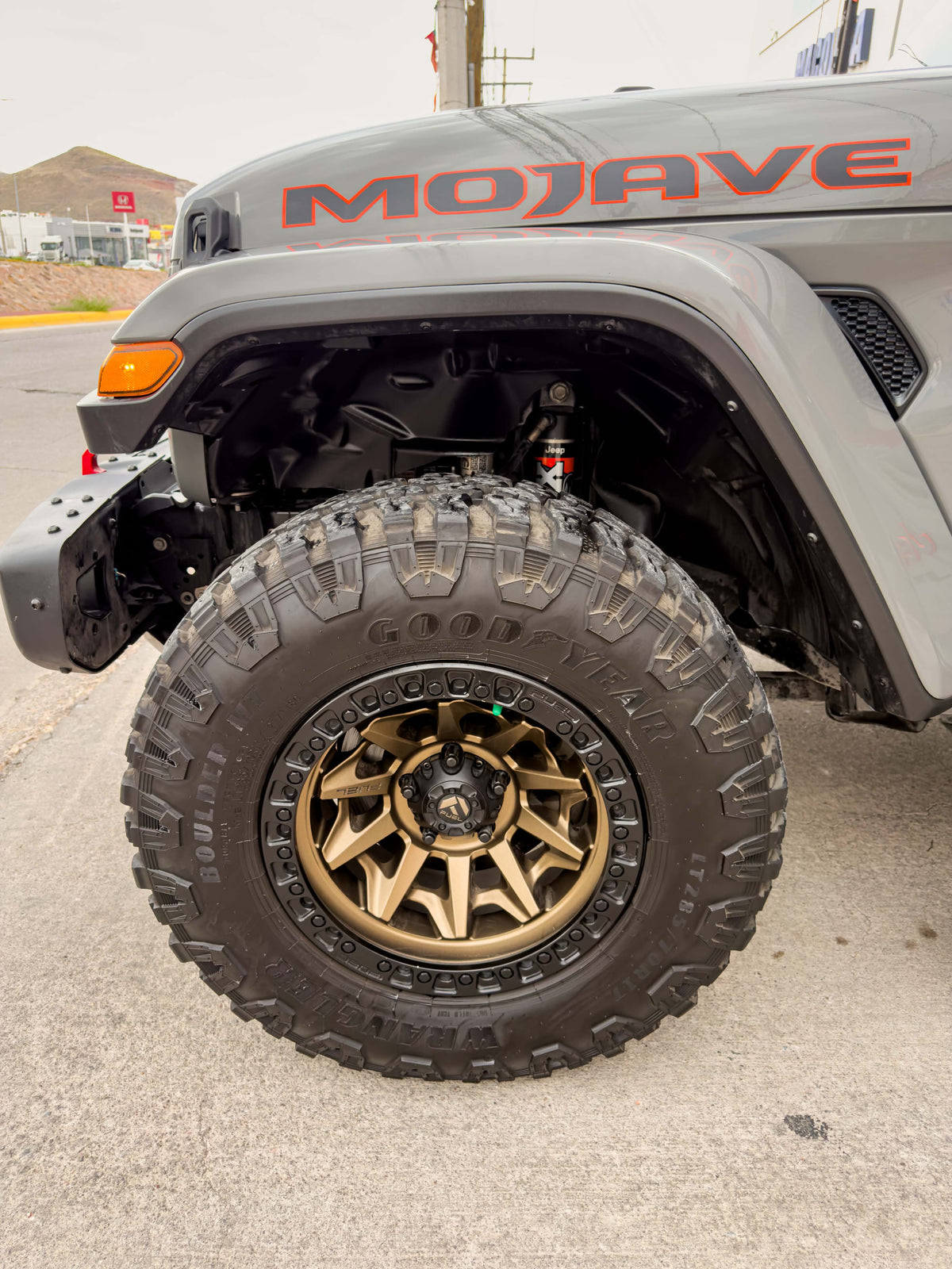 JEEP JT MOJAVE