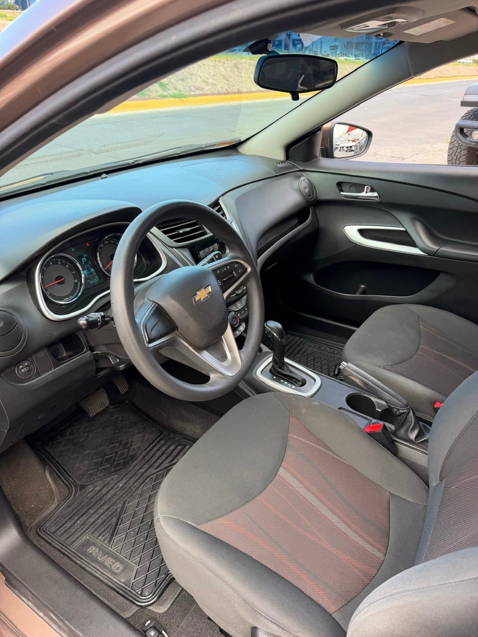 CHEVROLET AVEO LT AUT