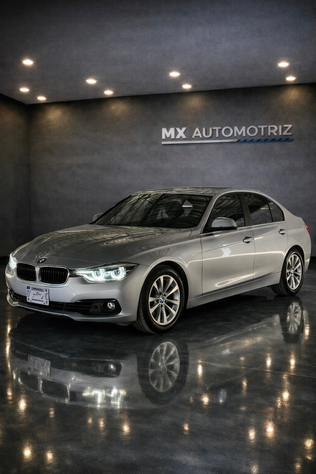 18 BMW 318I 49,000KMS