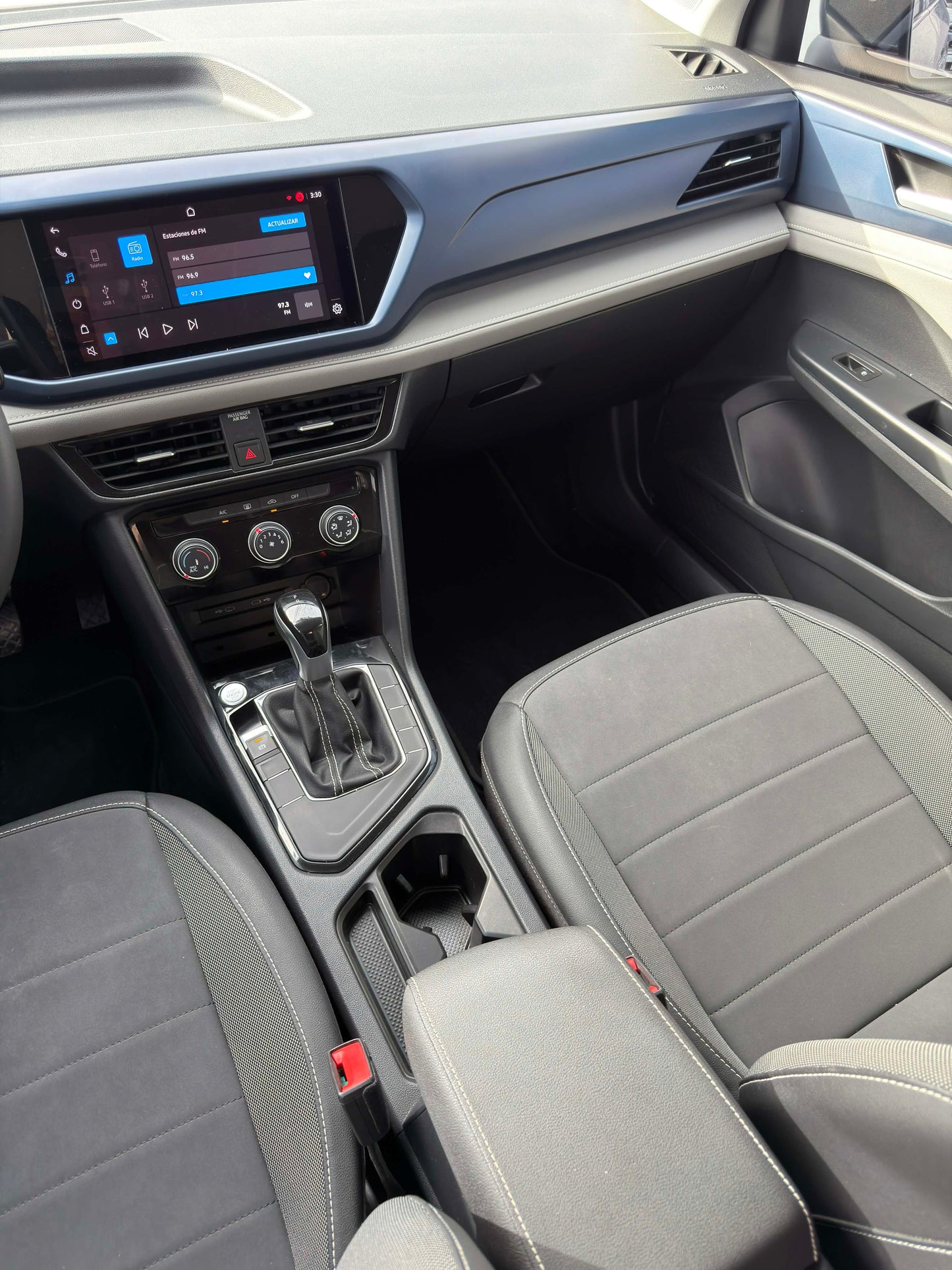 20 24 VOLKSWAGEN TAOS