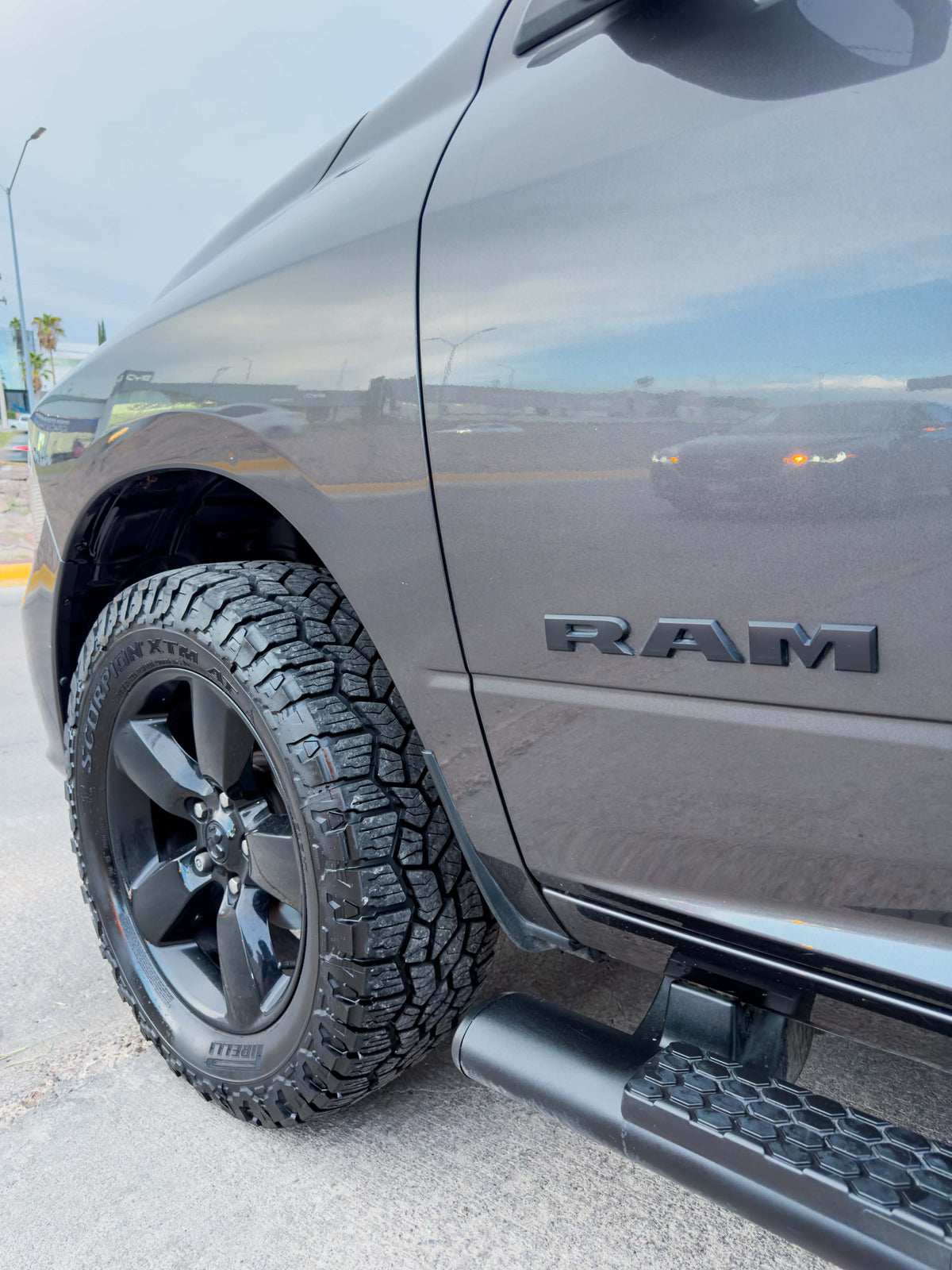 RAM 1500 SPORT 4X4 HEMI