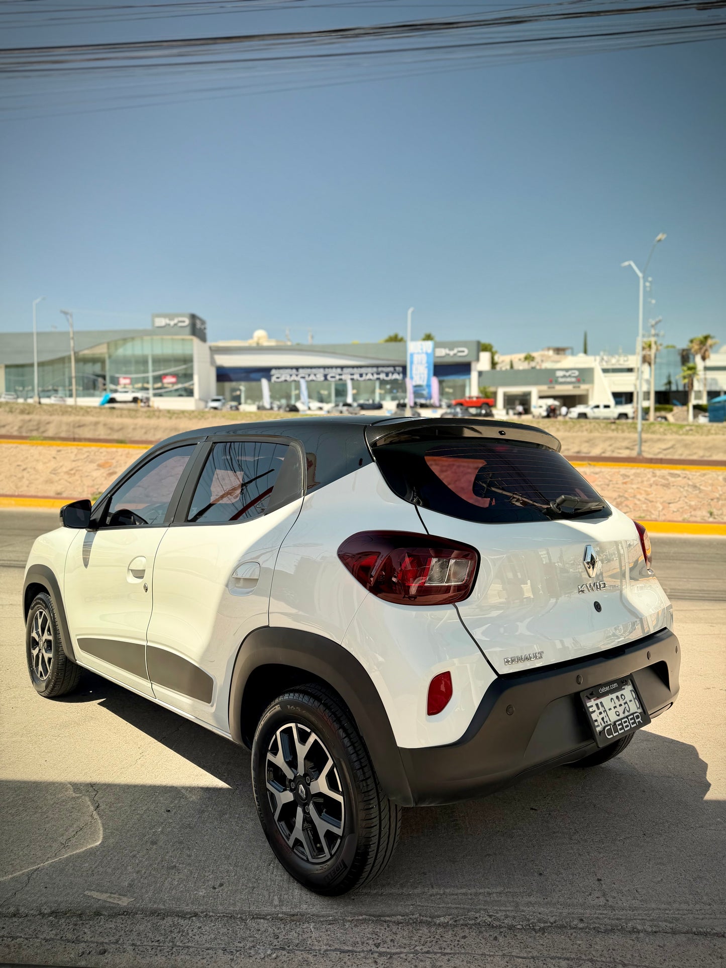 2025 RENAULT KWID BI TONO