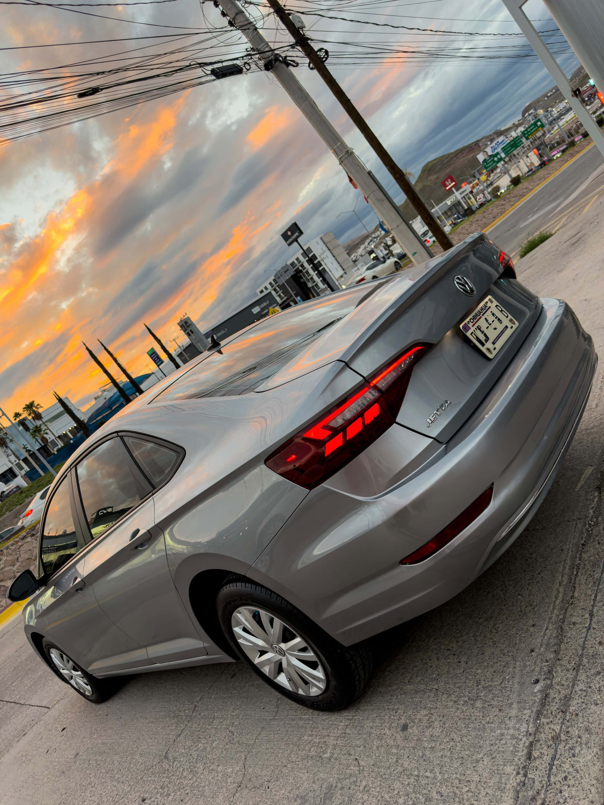 VOLKSWAGEN JETTA TRENDLINE