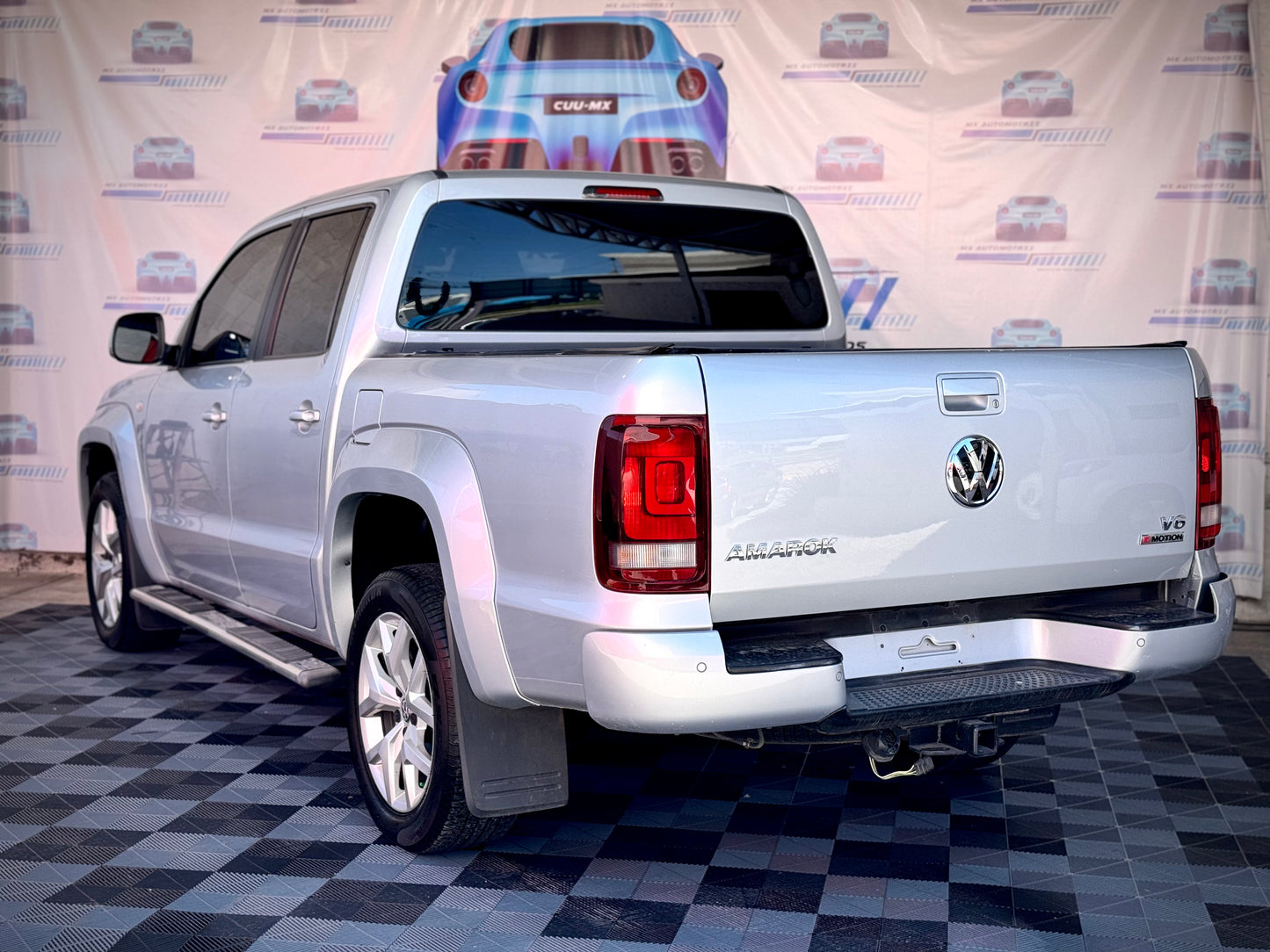 F. 2020 VOLKSWAGEN AMAROK HIGHLINE V6