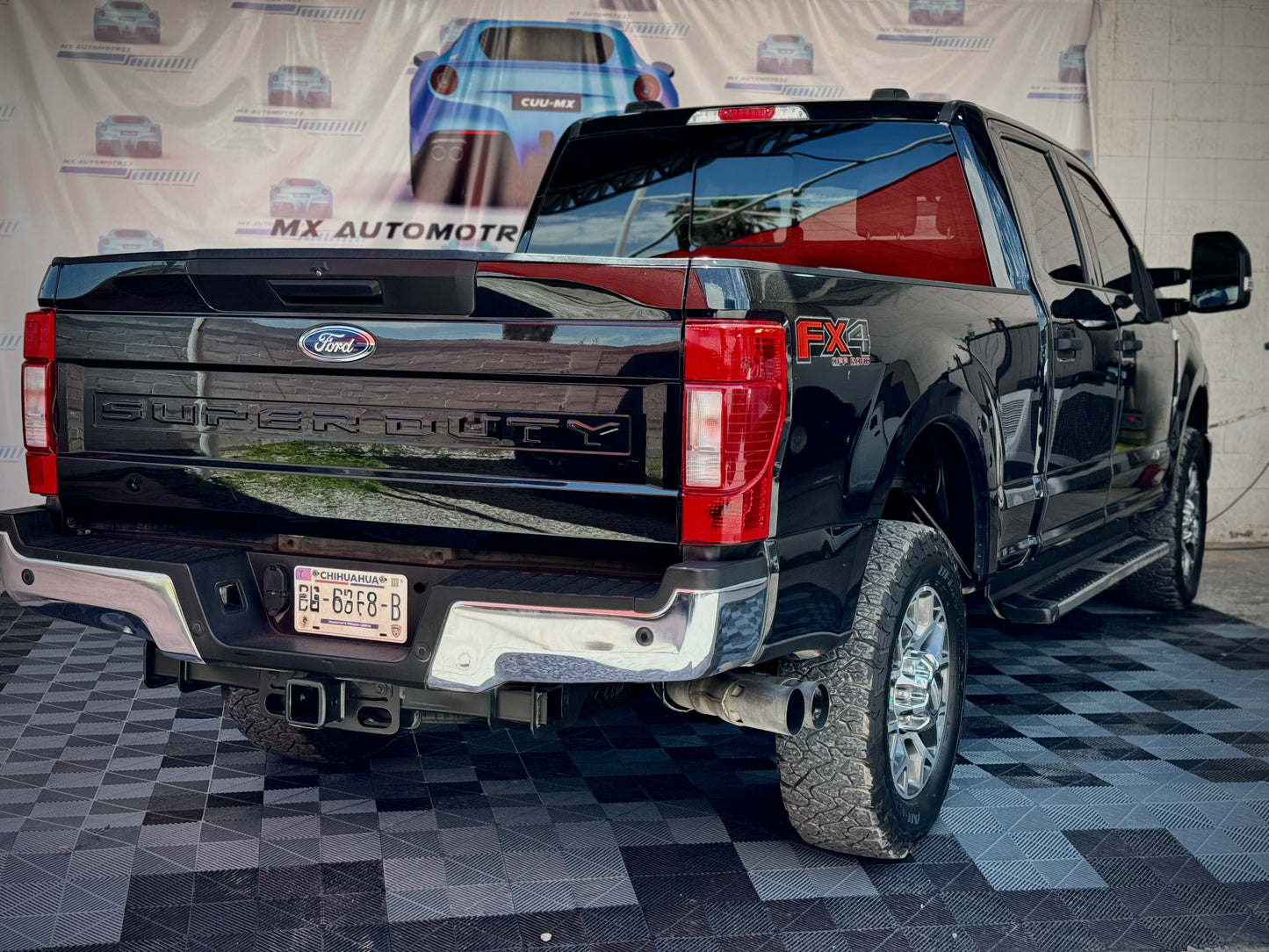 F. 2020 FORD F-250 XLT