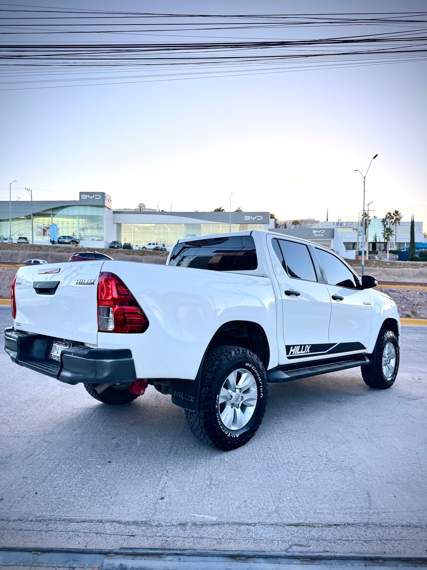 2016 TOYOTA HILUX