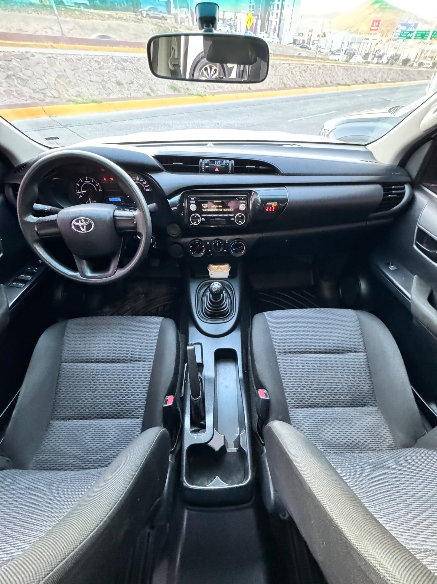 2016 TOYOTA HILUX