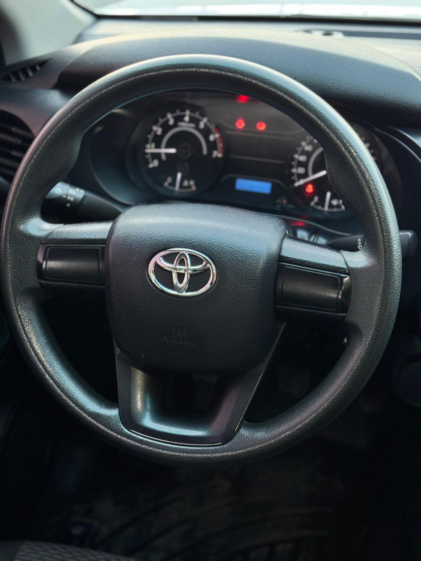 2016 TOYOTA HILUX