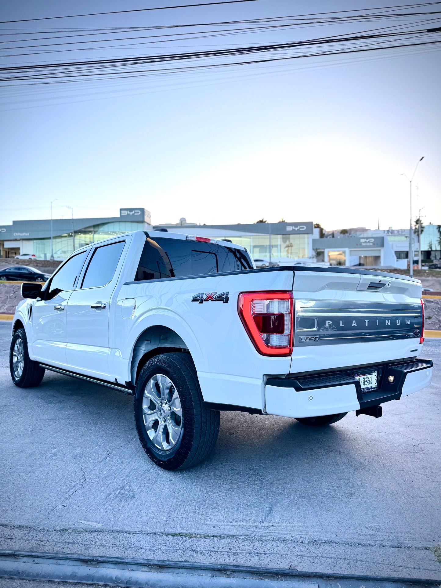 2021 FORD LOBO PLATINUM