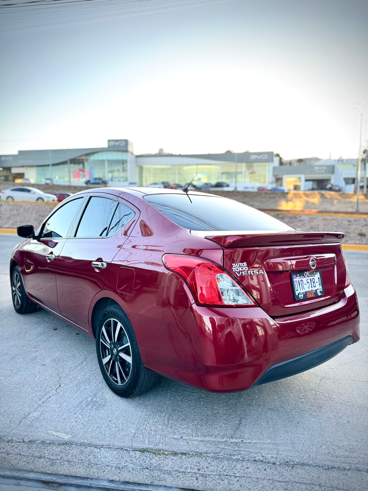2019 NISSAN VERSA EXCLUSIVE 40,000KMS