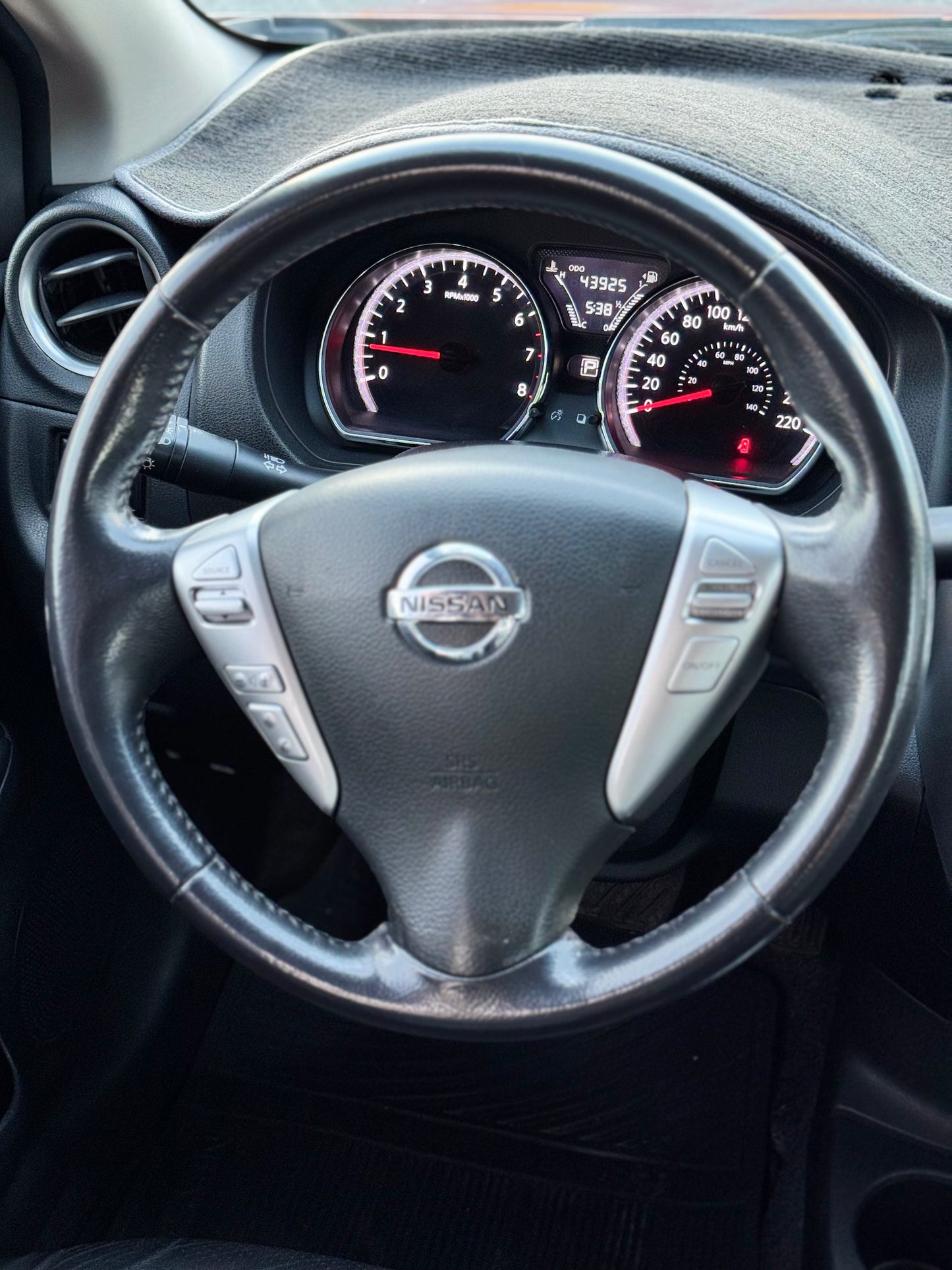 2019 NISSAN VERSA EXCLUSIVE 40,000KMS