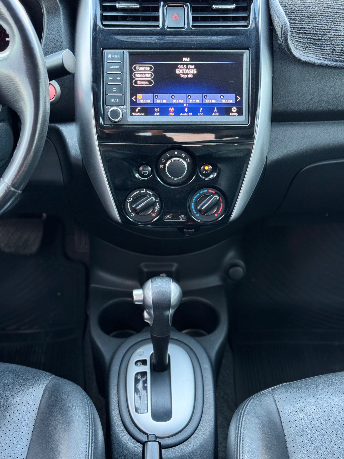 2019 NISSAN VERSA EXCLUSIVE 40,000KMS