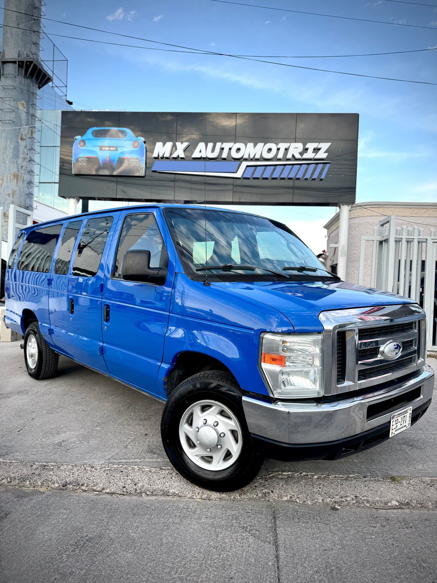 2014 FORD 11 PASAJEROS