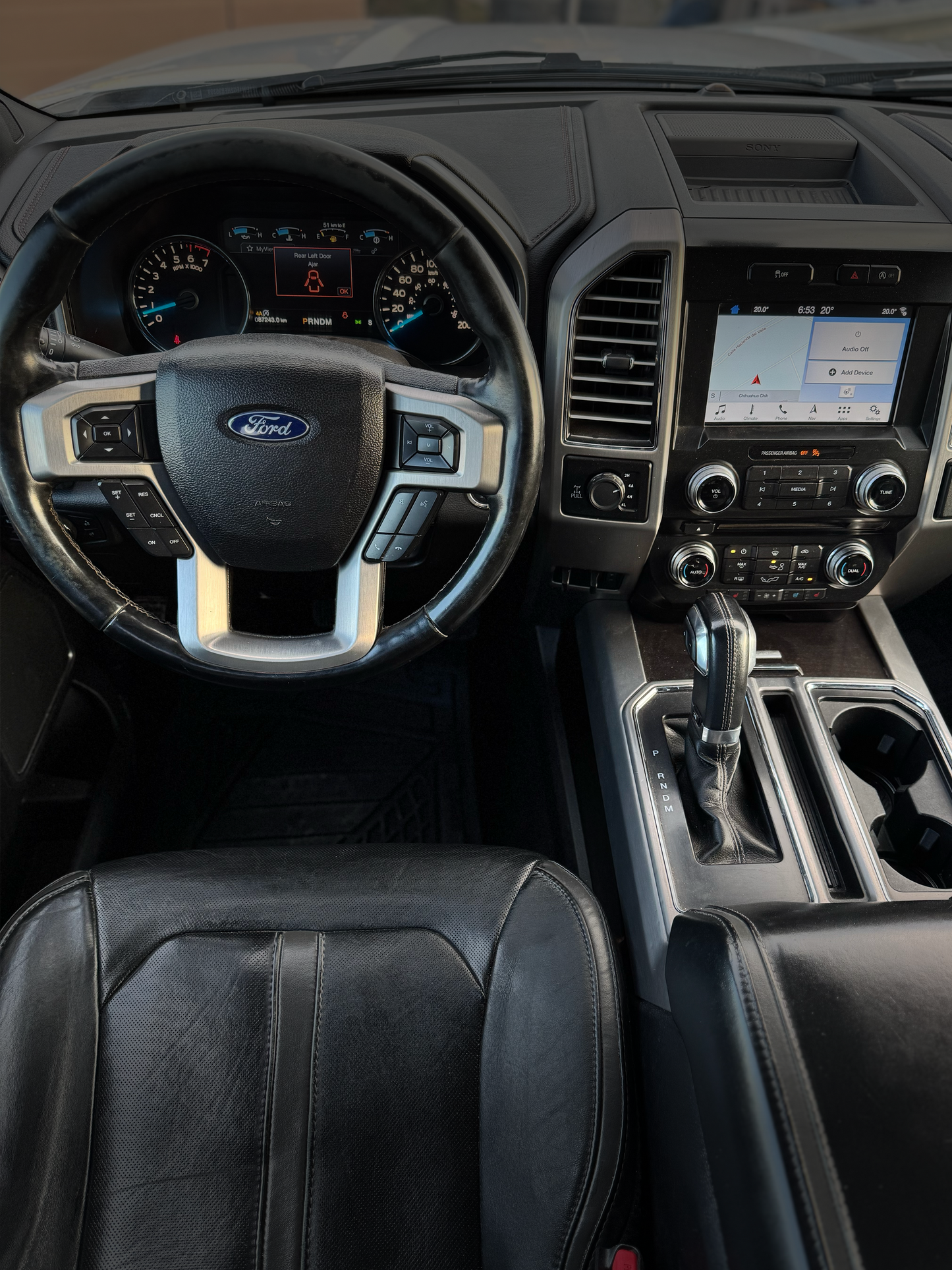 2017 FORD LOBO PLATINUM