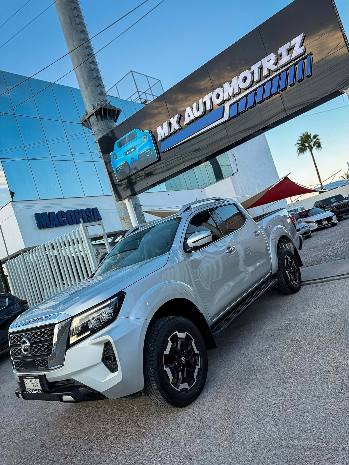 NISSAN FRONTIER LE PLATINUM